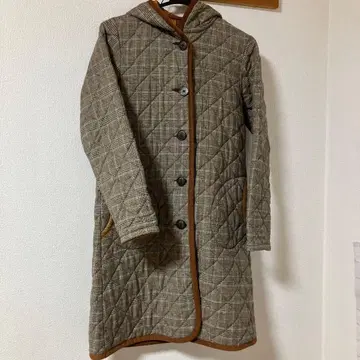 LAVENHAM. 후드 부착 퀼팅 자켓 36