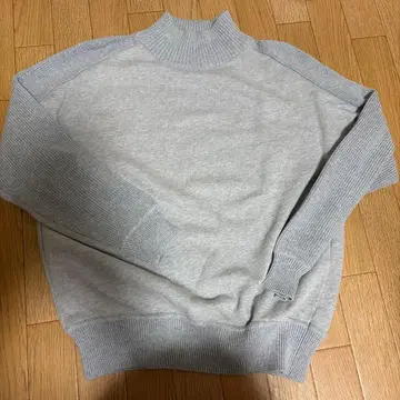 새상품급 qualit 리브 혼방 하이넥 그레이 맨투맨