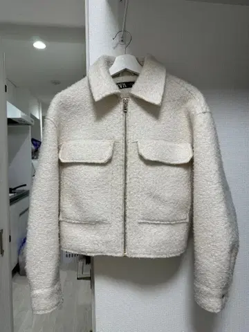 ZARA 크림색 숏 자켓 XS