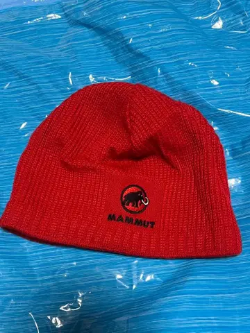 MAMMUT 빨간색 니트 모자