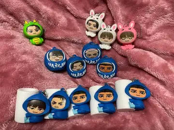 제3대 JSB 인형옷 키링 용 토끼 달마 크리스마스 엄브렐라