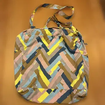 미나 페르호넨 prism 트래블러스 백