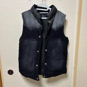 M&S 코듀로이풍 다운 베스트 M 사이즈 블랙/그레이