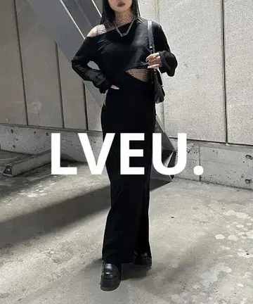 LVEU 맨투맨 원피스