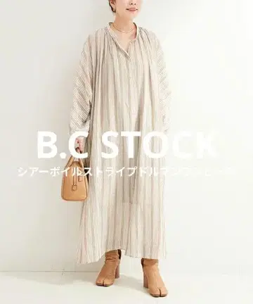 새상품급 b.c stock 시어 보일 스트라이프 돌먼 원피스 브라운