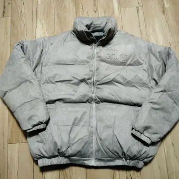 새상품급 HARSHANDCRUEL 입체 로고 점퍼