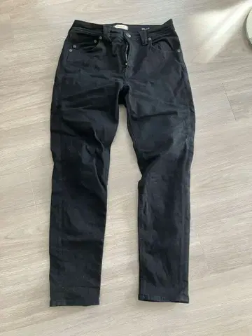 야누크 Ruth 블랙 25