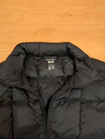 UNIQLO PUFFTECH 베스트 S 블랙