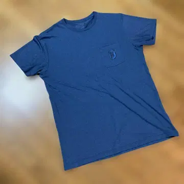 [가격 인하] PATAGONIA 네이비 포켓 티셔츠