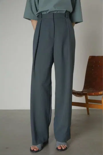 [ 미사용 새상품 ] RIM.ARK 23 모델 센터 프레스 슬랙스