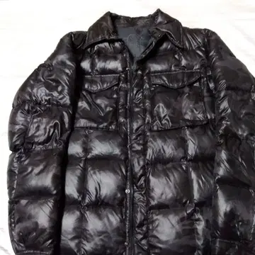 블랙 남성용 다운 자켓 S~M 사이즈 미사용에 가까운 새상품급