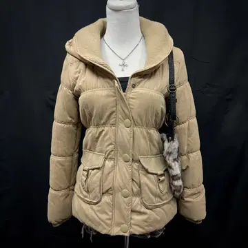 헤이세이 갸루 y2k 그런지 베이지 후드 부착 다운 자켓 기믹