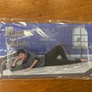 RAYS 메구로 렌 아크릴 스탠드