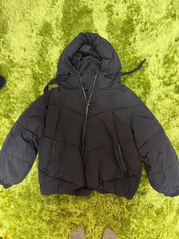 ZARA 블랙 다운 자켓 M
