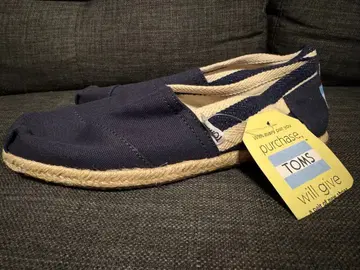 TOMS 네이비 슬립온 미사용 택 포함 24.5cm
