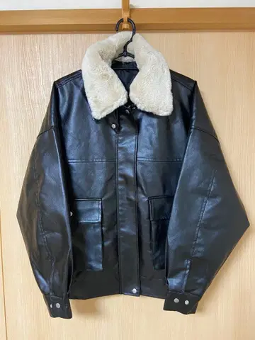 moment 블랙 가죽 자켓 S 사이즈