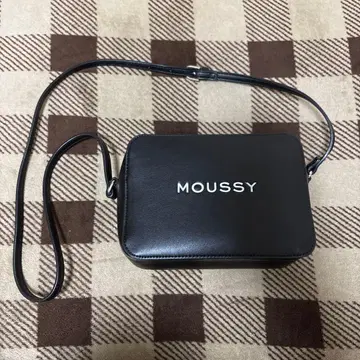MOUSSY 블랙 숄더백