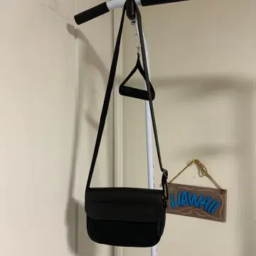 블랙 플랩 숄더백