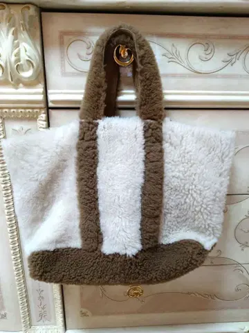 프로타고니스타 PROTAGONISTA 무스탕 미니 토트 BAG