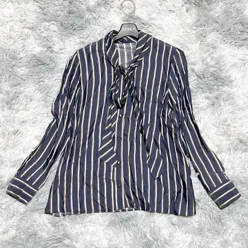 이네드 9호 보타이 블라우스 스트라이프 네이비 출퇴근용 큐프라