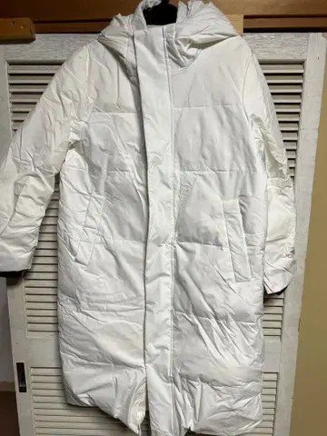 화이트 후드 부착 롱 코트 S