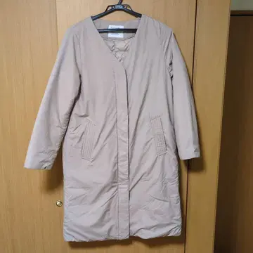 BAYFLOW V넥 다운 코트 베이지