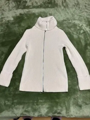 FOXEY 리브 하이넥 니트 42