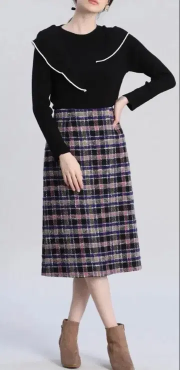 [ 택 포함 미사용 ] 루프 트위드 스커트