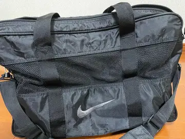 나이키 90s 은색 택 숄더백 블랙 대용량