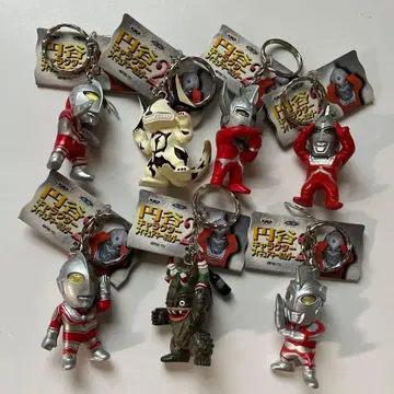 츠부라야 캐릭터 피규어 키링 2 전 7종 세트