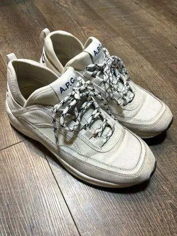 [ 24시간 이내 발송 ] A.P.C. RUN AROUND 스니커즈 38