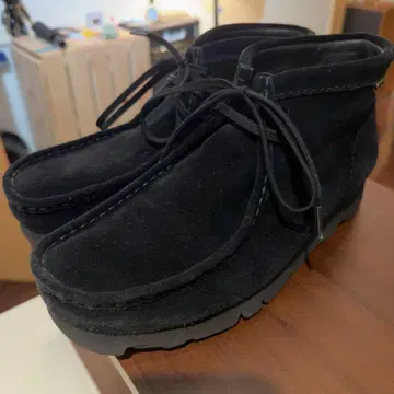 Clarks Wallabee GORE-TEX Vibram 블랙