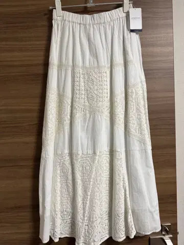 택 포함 새상품 베이직 스톡 레이스 스커트