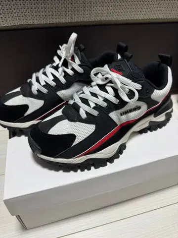 UMBRO FULL-BK SYSTEMS 스니커즈 25cm