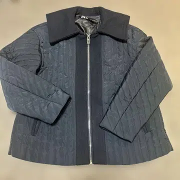 새상품급 ZARA 네이비 퀼팅 자켓 M