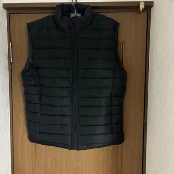 블랙 퀼팅 다운 베스트