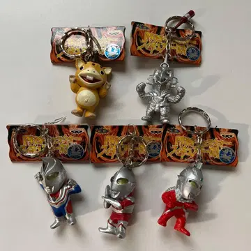 츠부라야 캐릭터 피규어 키링 5개 세트