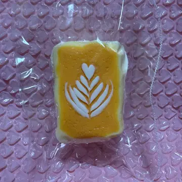 kikisquishy 라떼 아트 빵