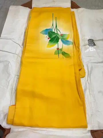 호몬기 옐로우 컬러 잎 무늬 순수 실크