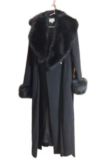 울 MIX 클라시 드레스 코트