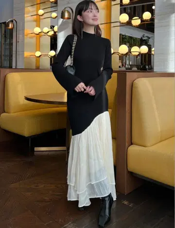 새상품급 어뉴앙스 도킹 니트 원피스 S 사이즈