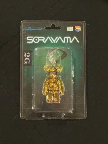 미개봉 새상품 SORAYAMA 베어브릭 골드