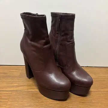 브라운 하이힐 부츠 사이드 지퍼