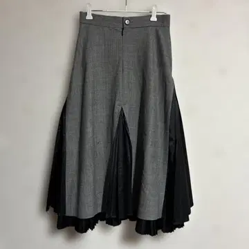 BEAMS 플리츠 레이어드 스커트 그레이