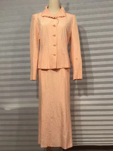 하디에미스 핑크 프릴 옷깃 스커트 셋업