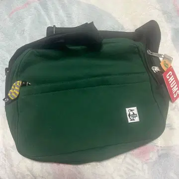 CHUMS 다크 그린 숄더백