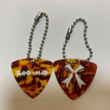 BAND-MAID 피크 키링