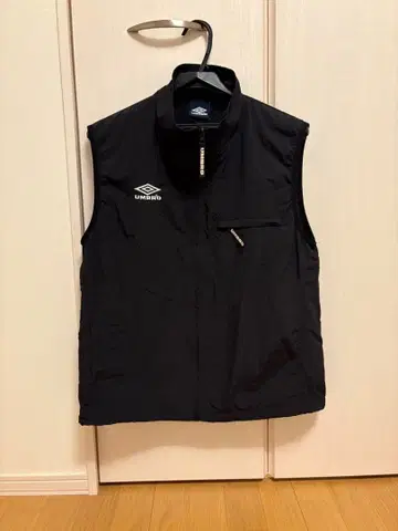 Umbro 블랙 나일론 베스트&캡
