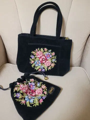 FEILER 꽃무늬 자수 토트백 세트 가격 인하했습니다!