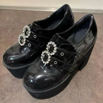 BUBBLES 더블 버클 통굽 신발 38